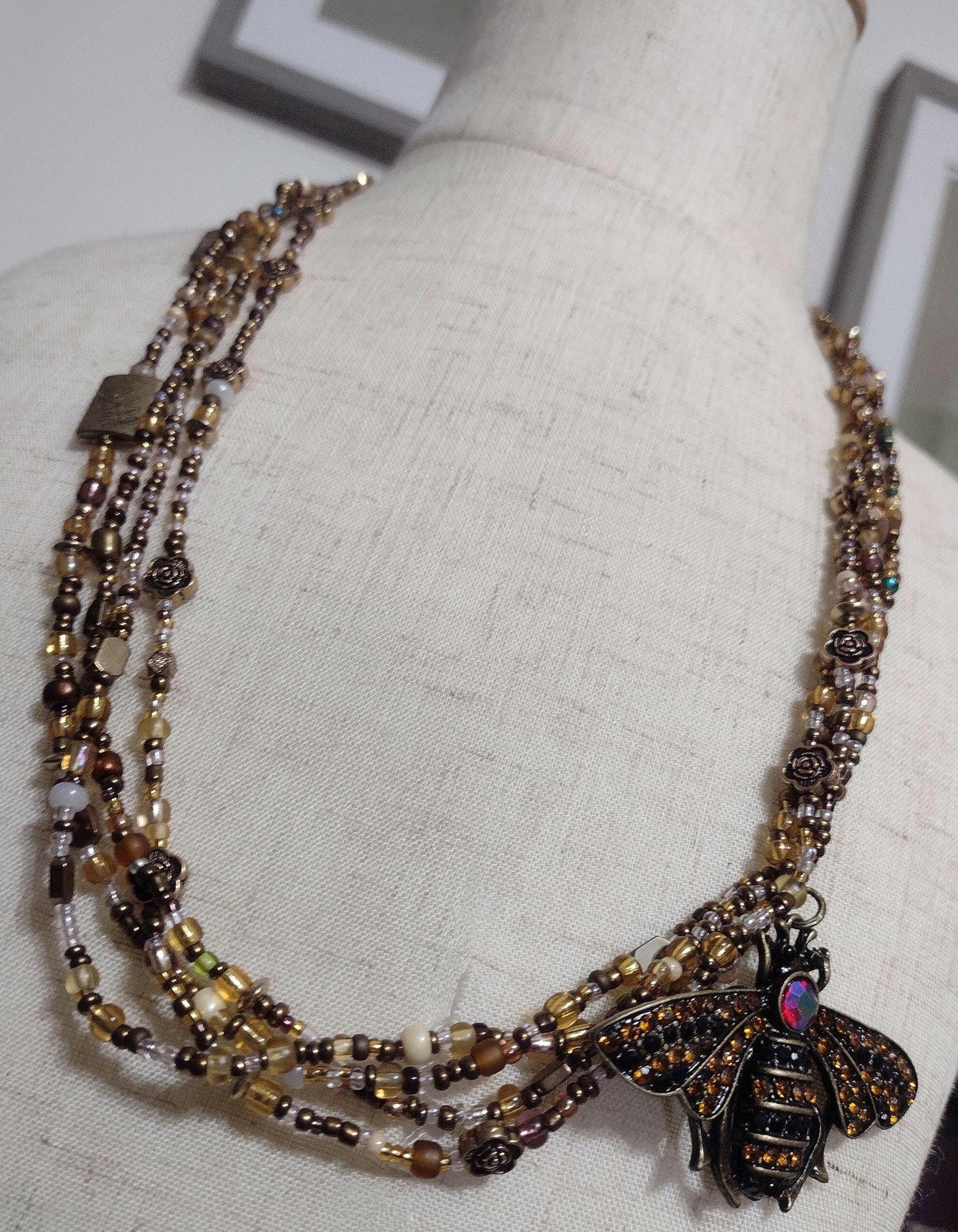 Bumblebee, Rose , Nature , Statment Necklace. Beaded.